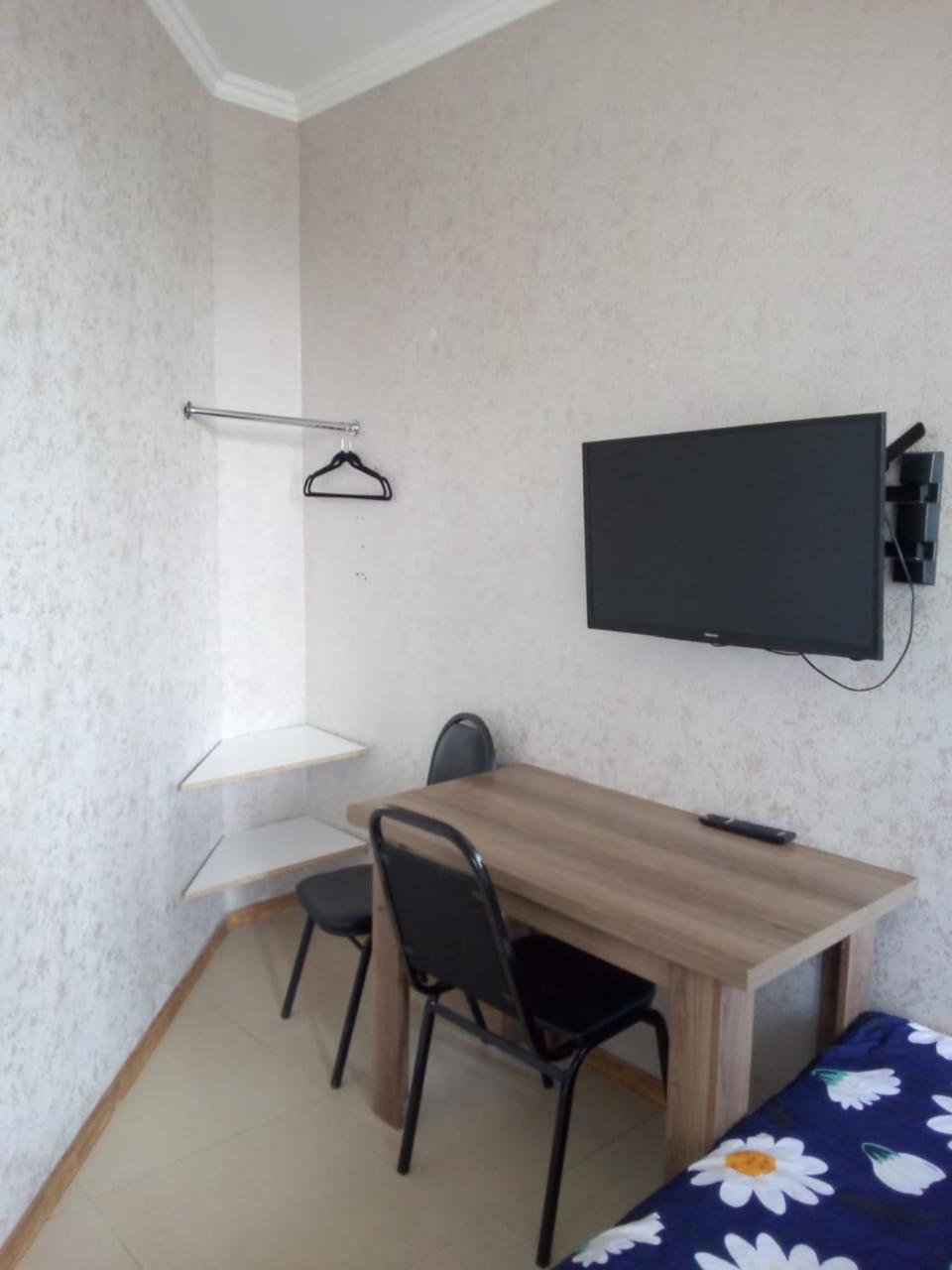 ホテル Gldani-House ティビリシ エクステリア 写真